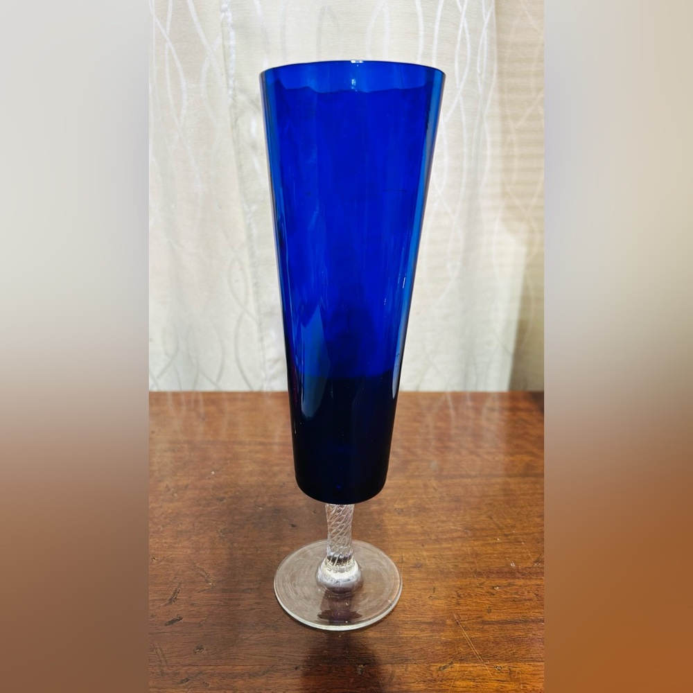 Elegant Vintage Cobalt Blue Swirl Glass Footed Vase